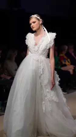 AURORA AMOR WEDDING DRESS